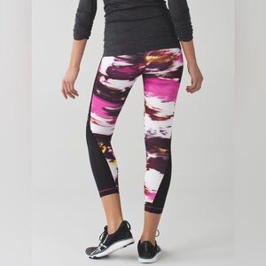 Lululemon Pace leggings. Size 6. GUC. Pink/black swirl pattern.